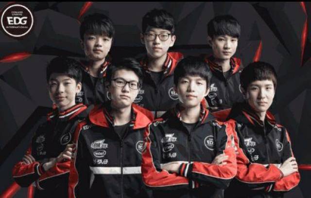 中国太阳闪耀英超！本以为是开始，没想到是我们现在达不到的高度