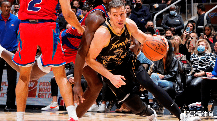 阿霍马克：希望亚马尔踢我们黄潜时发挥不佳；球队会全力争胜