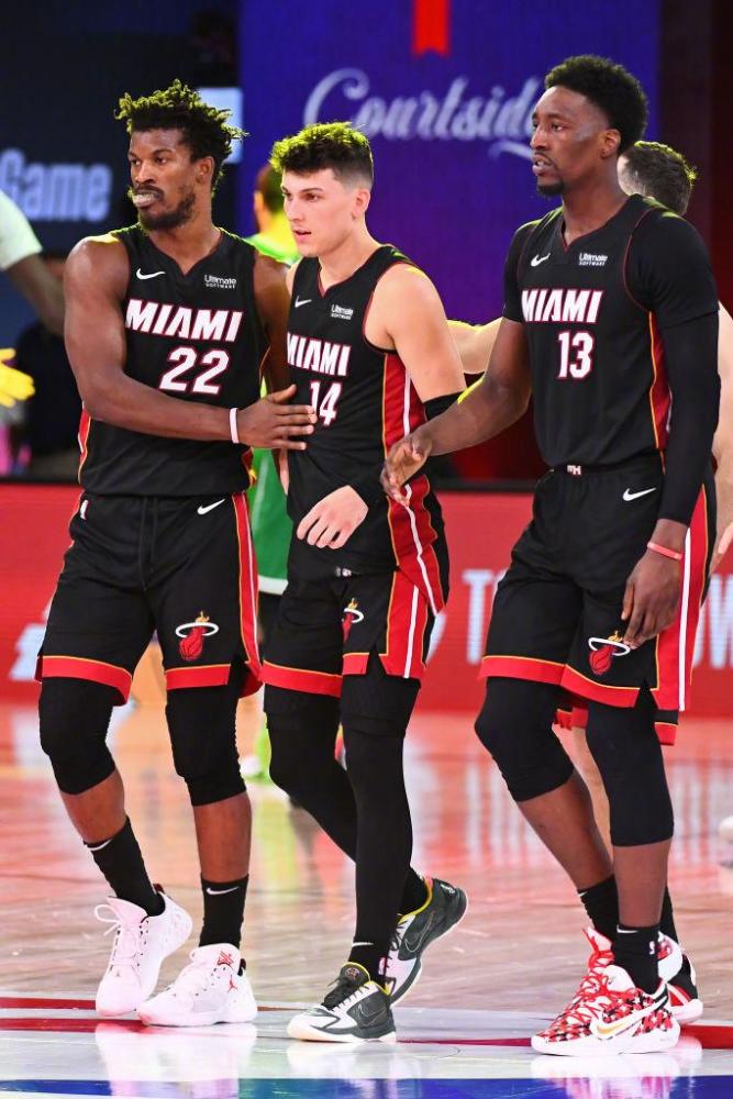 贴下完成高 贴下完成高