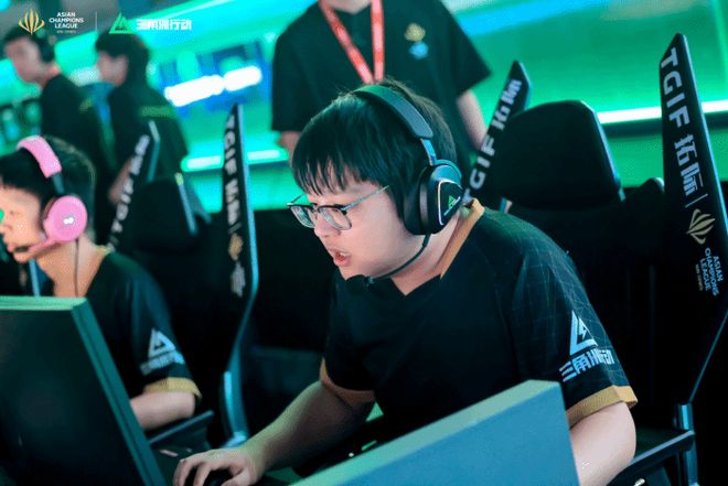 更是给球队 更是给球队